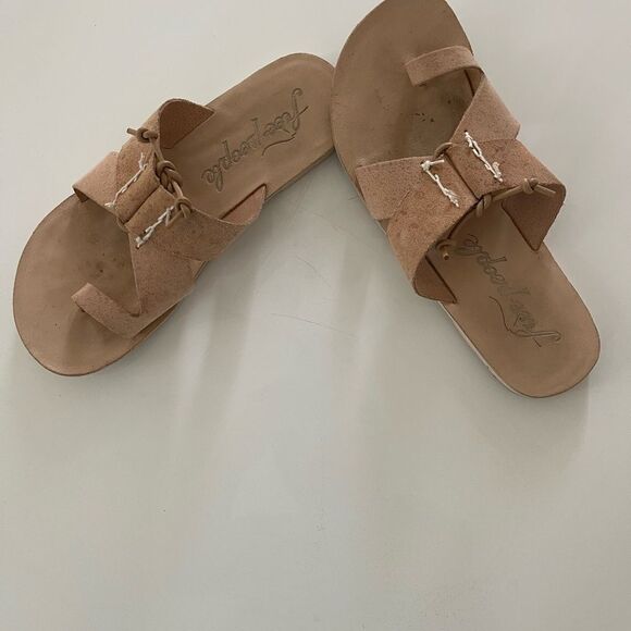 Women Free People Beige Sandal - Picture 4 of 6